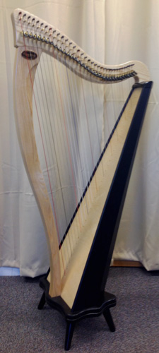 Picture of Ravenna 34 (Full Levers, Deluxe Case & Stand with 5" Legs) Harp