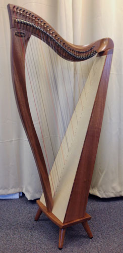 Picture of Crescendo 34 (Full Levers & Deluxe Case) Harp